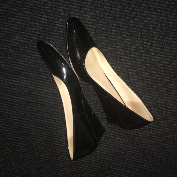 COLE HAAN patent black leather BETHANY 7 wedge - Picture 6 of 7